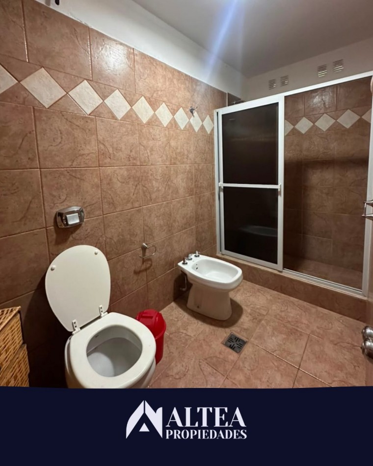 Casa-quincho con pileta a media cuadra del rio en San Antonio de Arredondo
