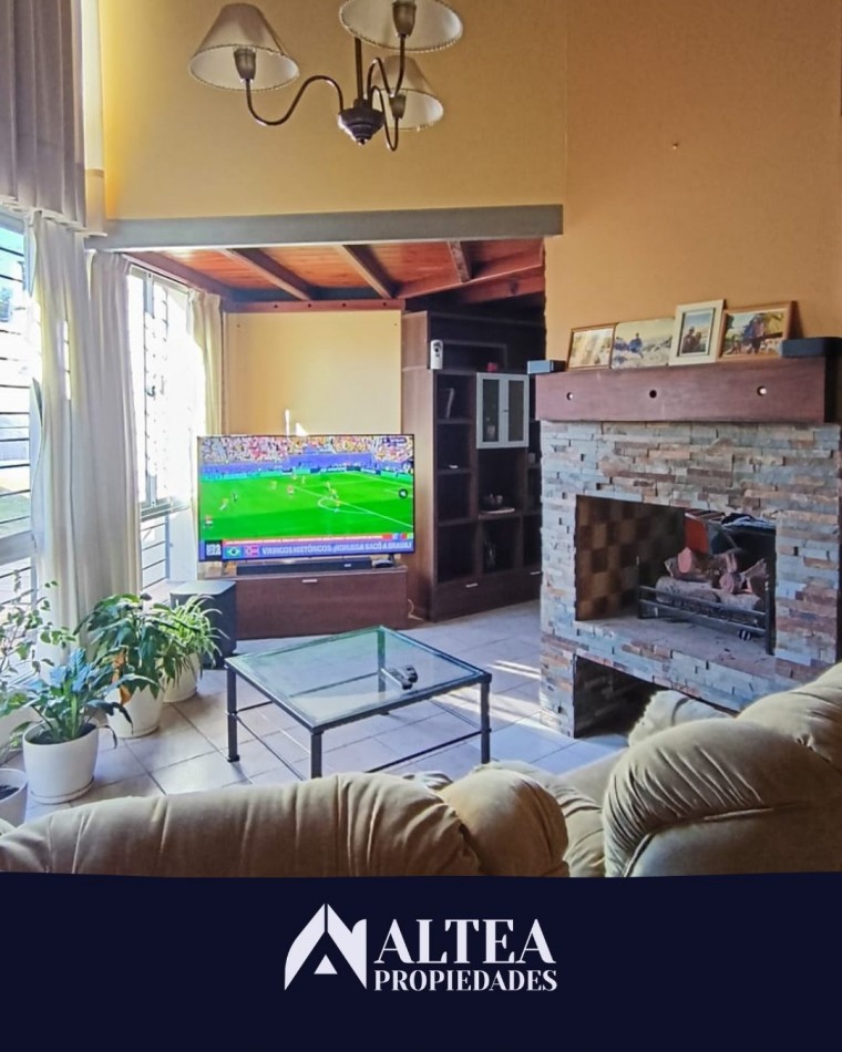 Casa en venta 3 dormitorios| La Paz 342 - Rio Tercero