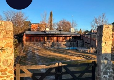 Casa-quincho con pileta a media cuadra del rio en San Antonio de Arredondo